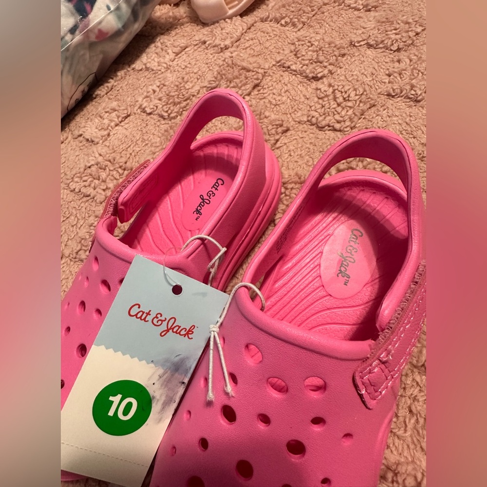 Cat & Jack Pink Kids Clogs - Picture 2 of 4